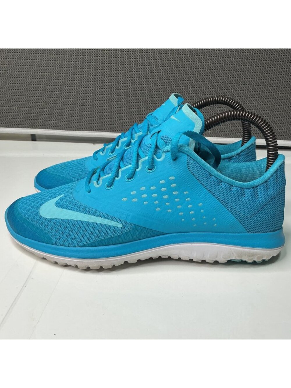 Nike Women's FS Lite Run 2 Running Shoes Blue Athletic Running Shoes Size 8.5